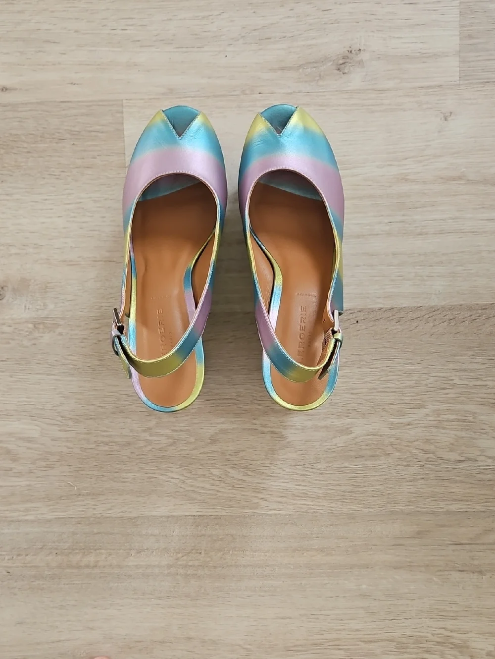 (Orig $575) Shimmery Peeptoe Platform - gorgeous Robert Clergerie - size 10